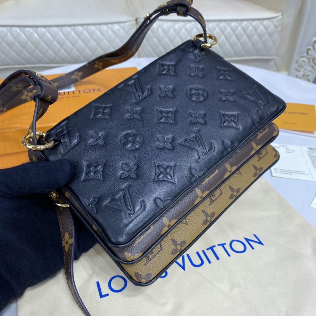 Louis Vuitton LV3 POUCH Tote Handbag M45412